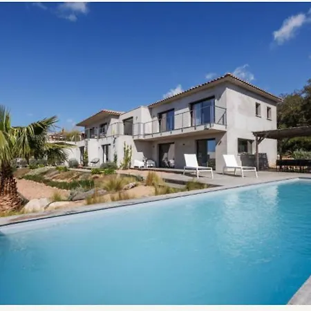 Palombaggia Camara - *