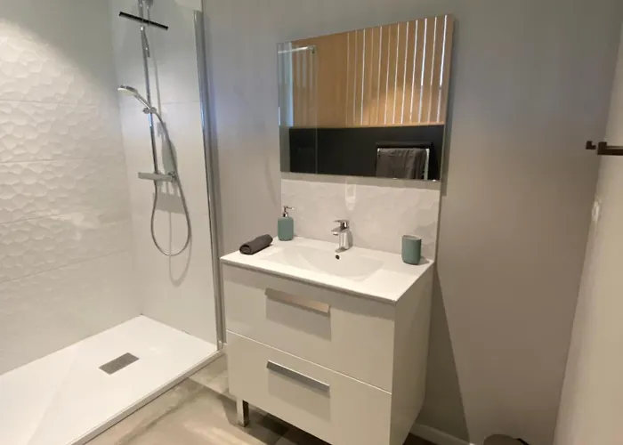 Palombaggia Camara - * ليسي