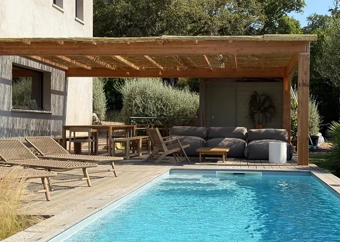 Palombaggia Camara - فندق مبيت وإفطار *